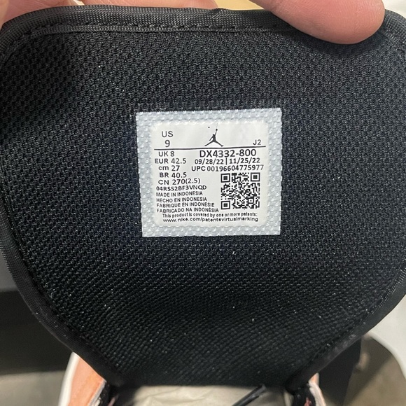 NIB Men Size 9 (Euro Sz 42.5) Jordan 1 Mid SE Sneakers Magic Ember/Sundial White - Picture 12 of 17